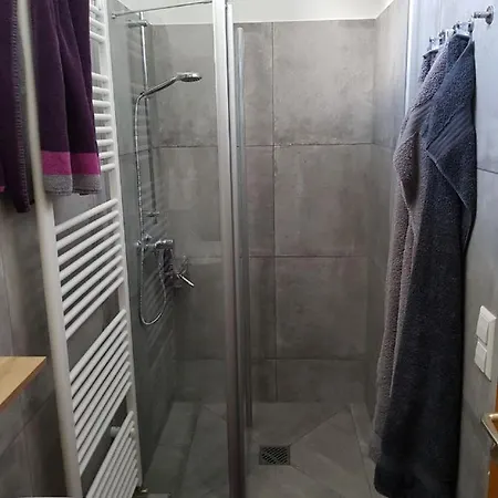 شقة Brenzblick